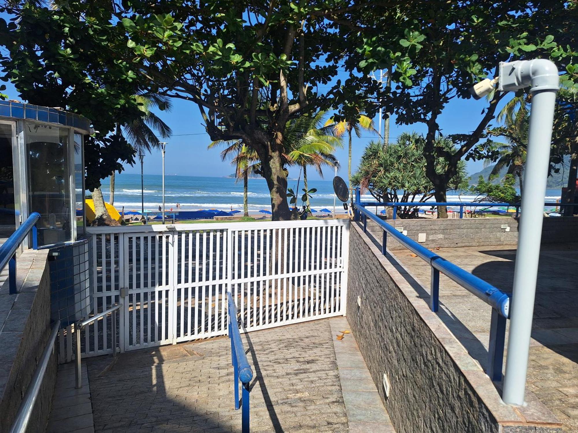 Duplex Pe Na Areia, Praia Do Tombo - Guaruja/Sp. Esterno foto